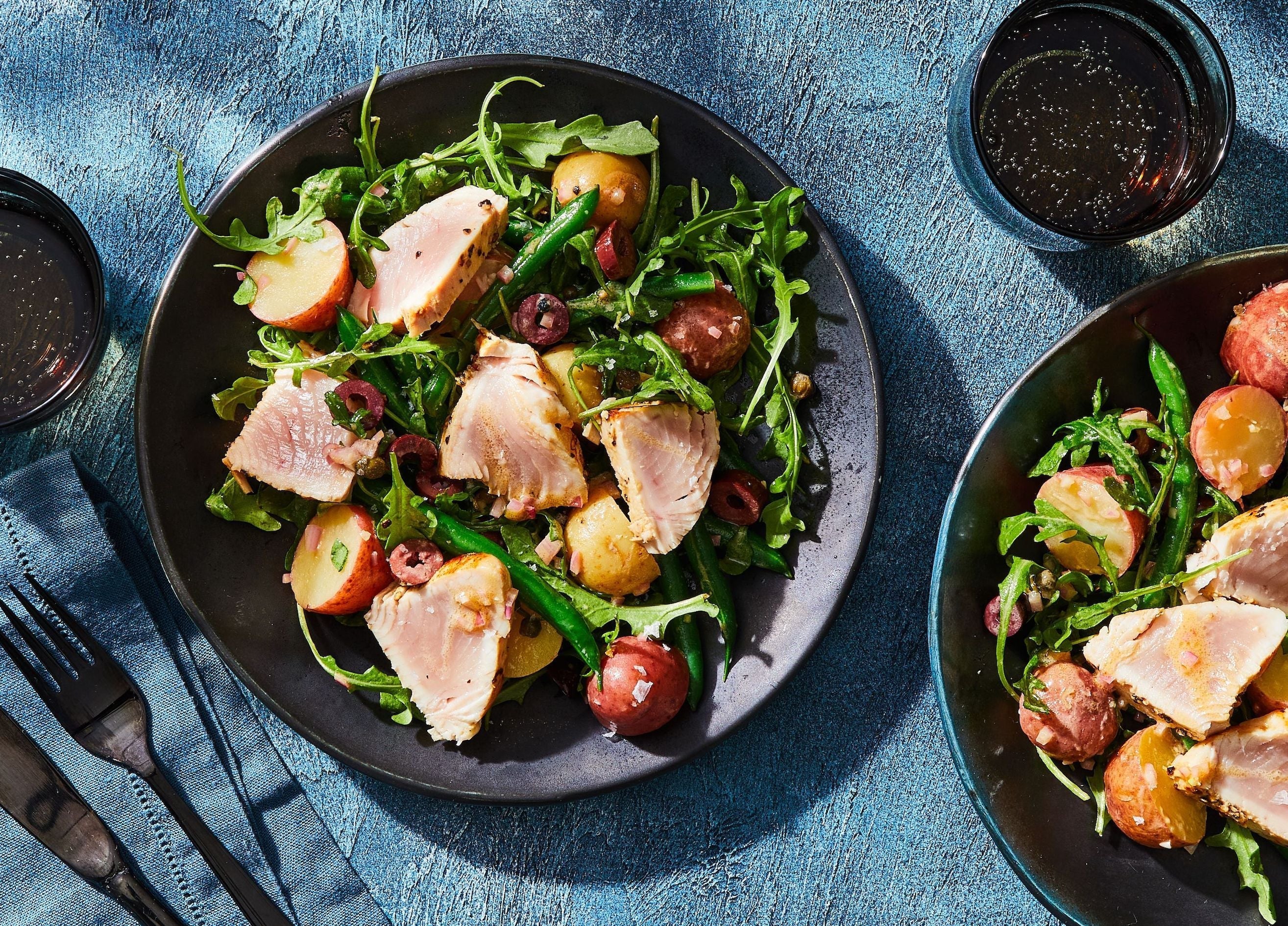 Pepper-Crusted Tuna Niçoise