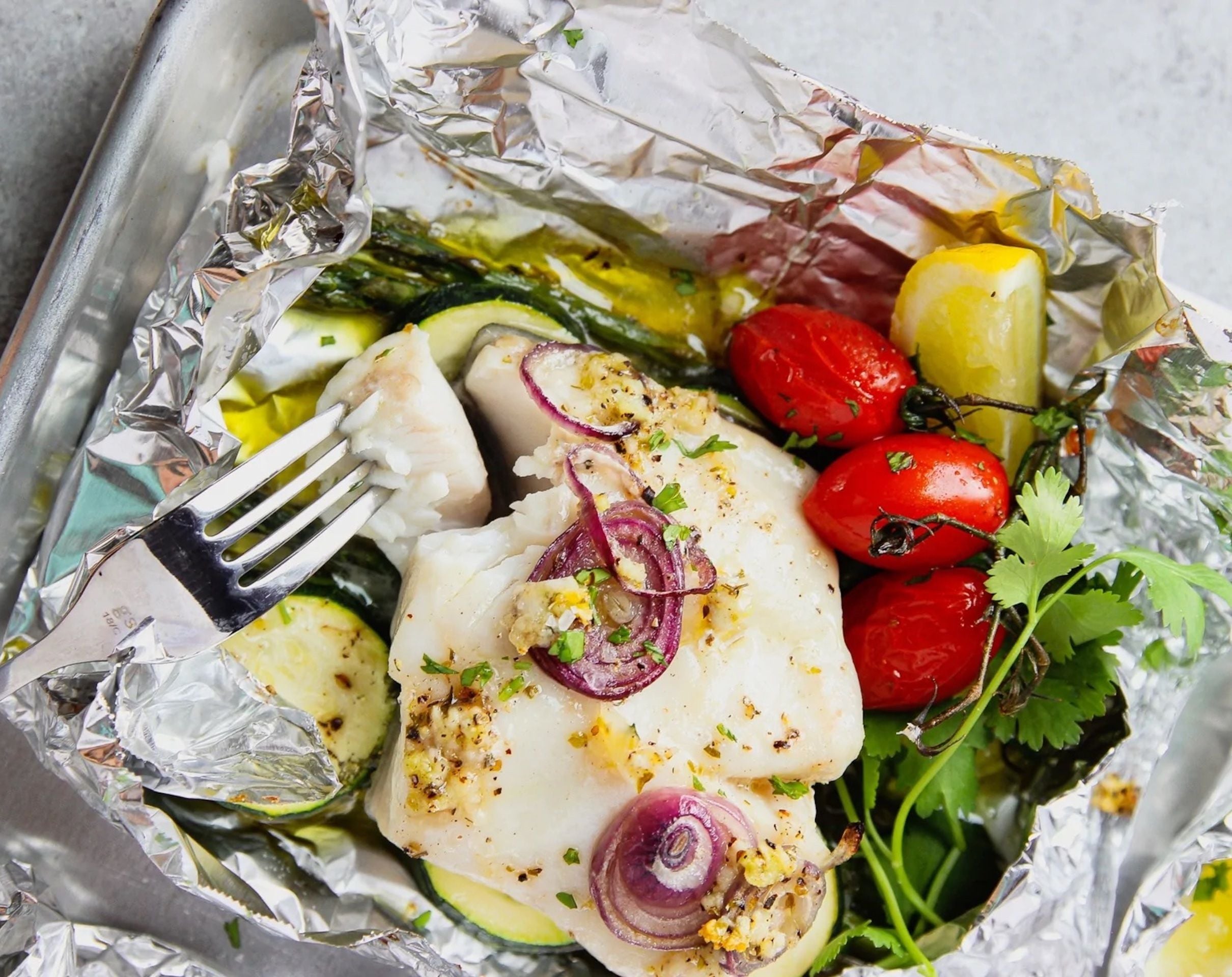 Baked Fish-In-Foil with Vegetables