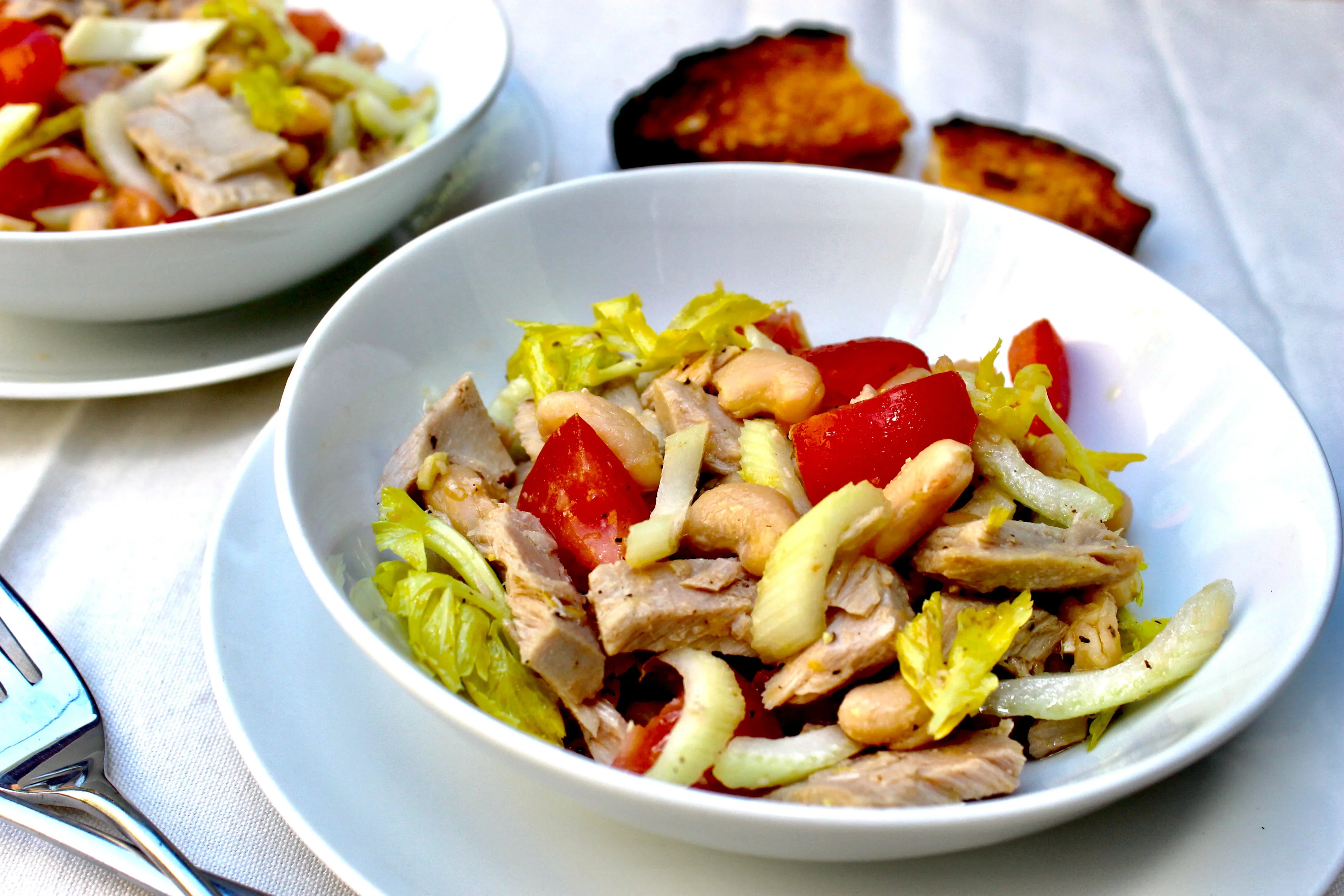 Italian-style Oil-Poached Tuna Salad