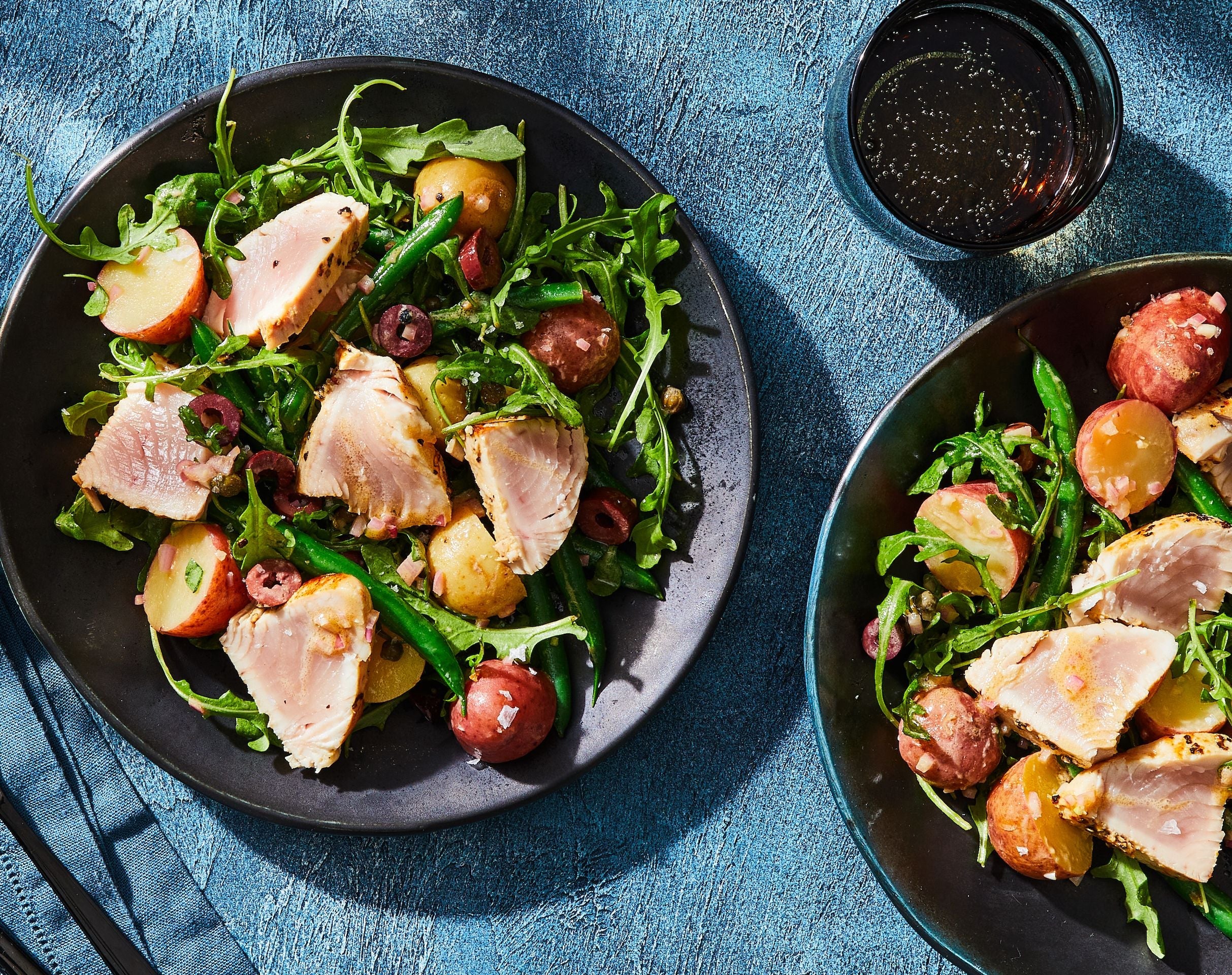 0022165_pepper-crusted_tuna_nicoise_3x2_147_5d3f3df3-c6d2-4ba8-9729-0aac24be1bd5.jpg