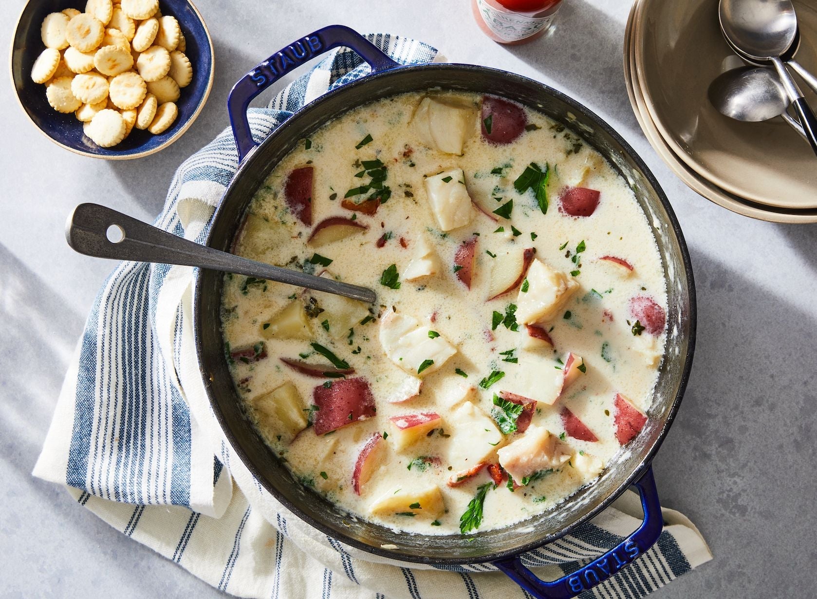 0022179_new_england_fish_chowder_3x2_187.jpg