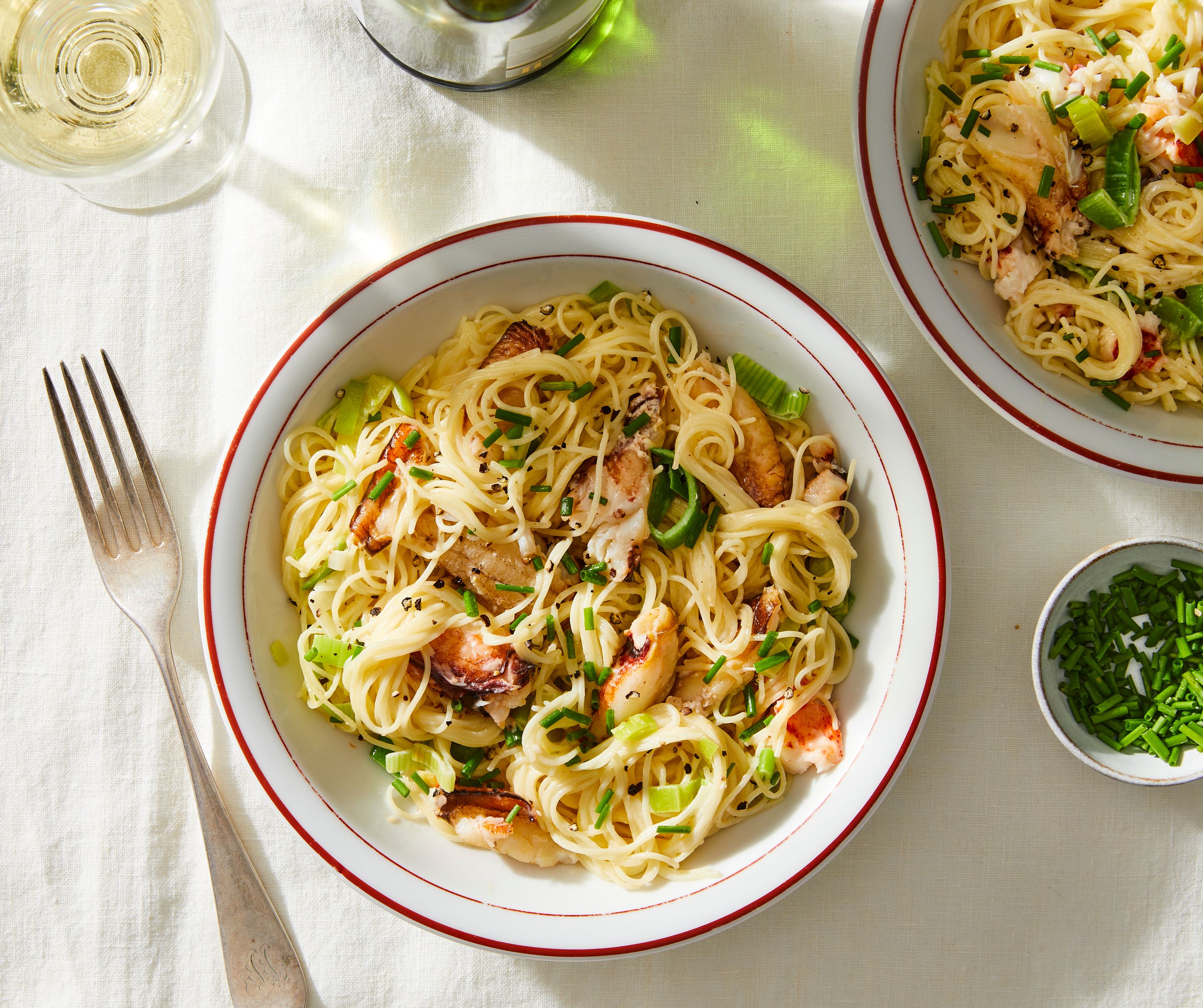 003350_creamy_one-pot_crab_pasta_fb_235.jpg