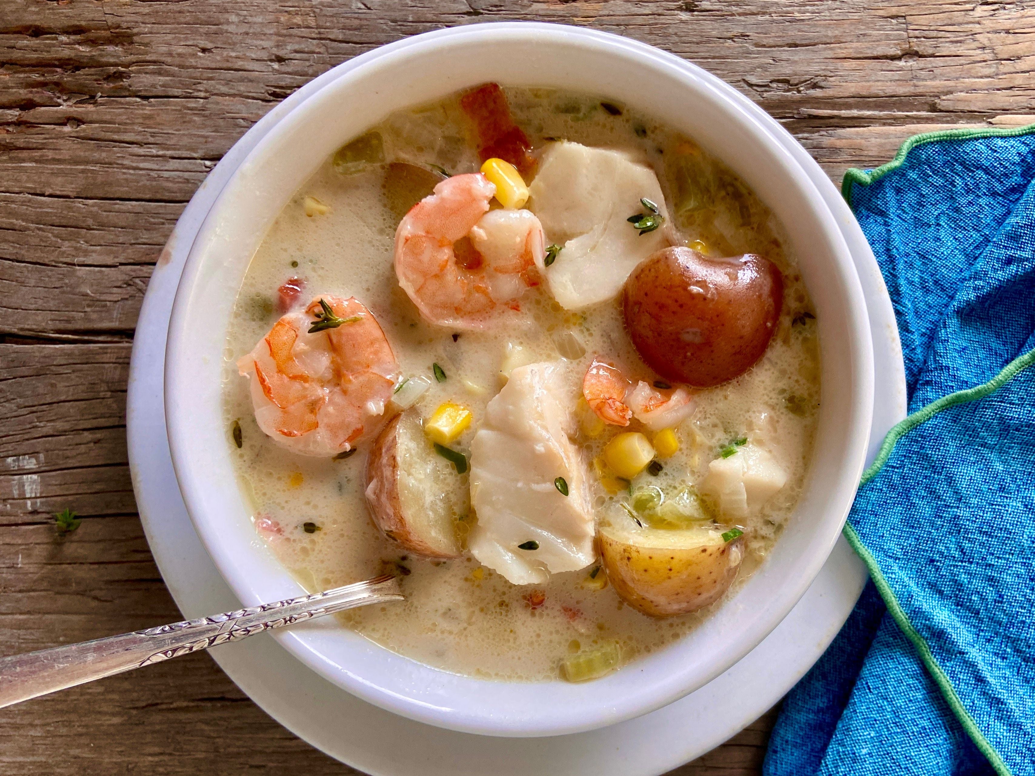 004424_creamy_seafood_corn_chowder._web_gp.jpg