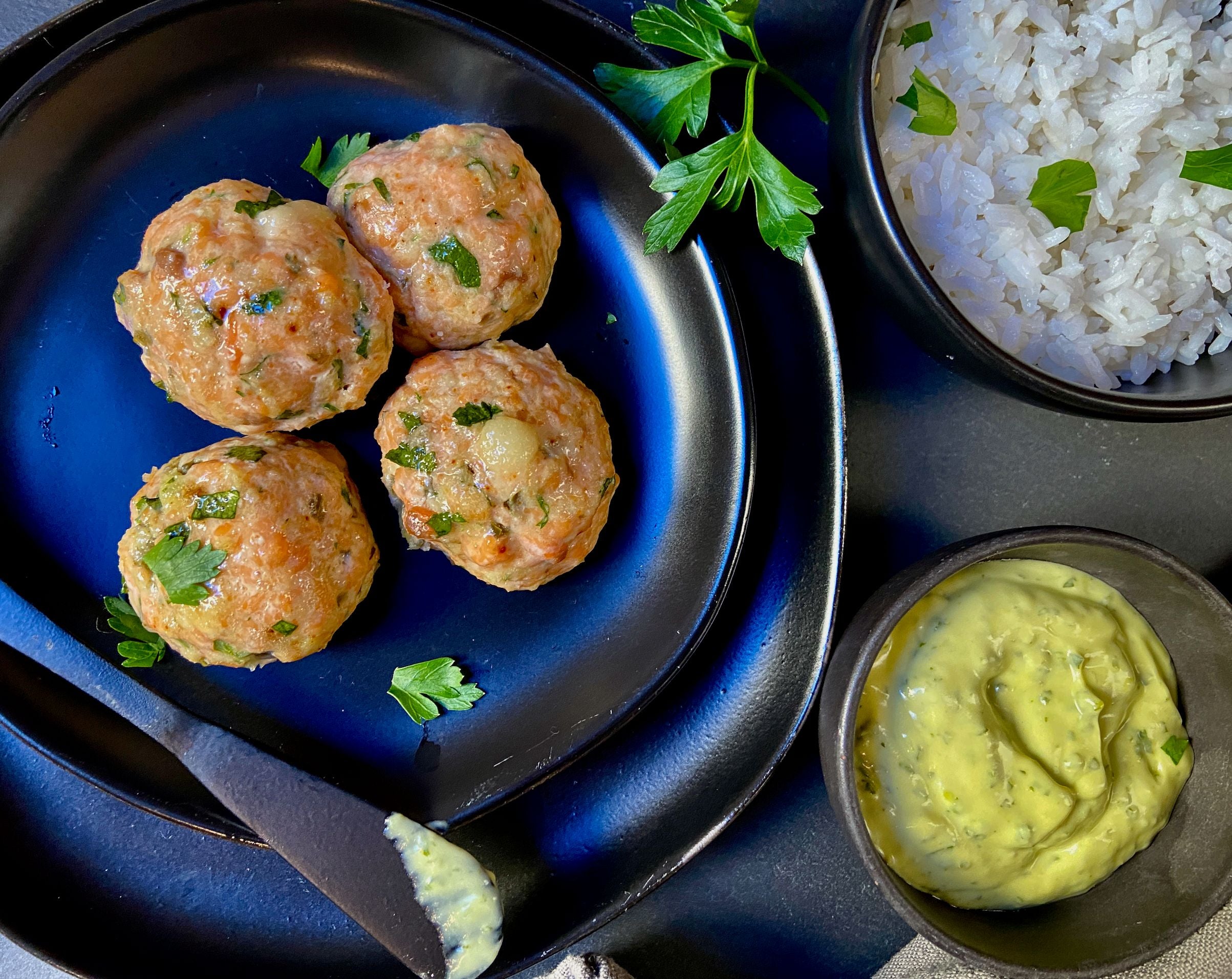spicy_salmon_meatballs_with_avocado_drizzle.jpeg
